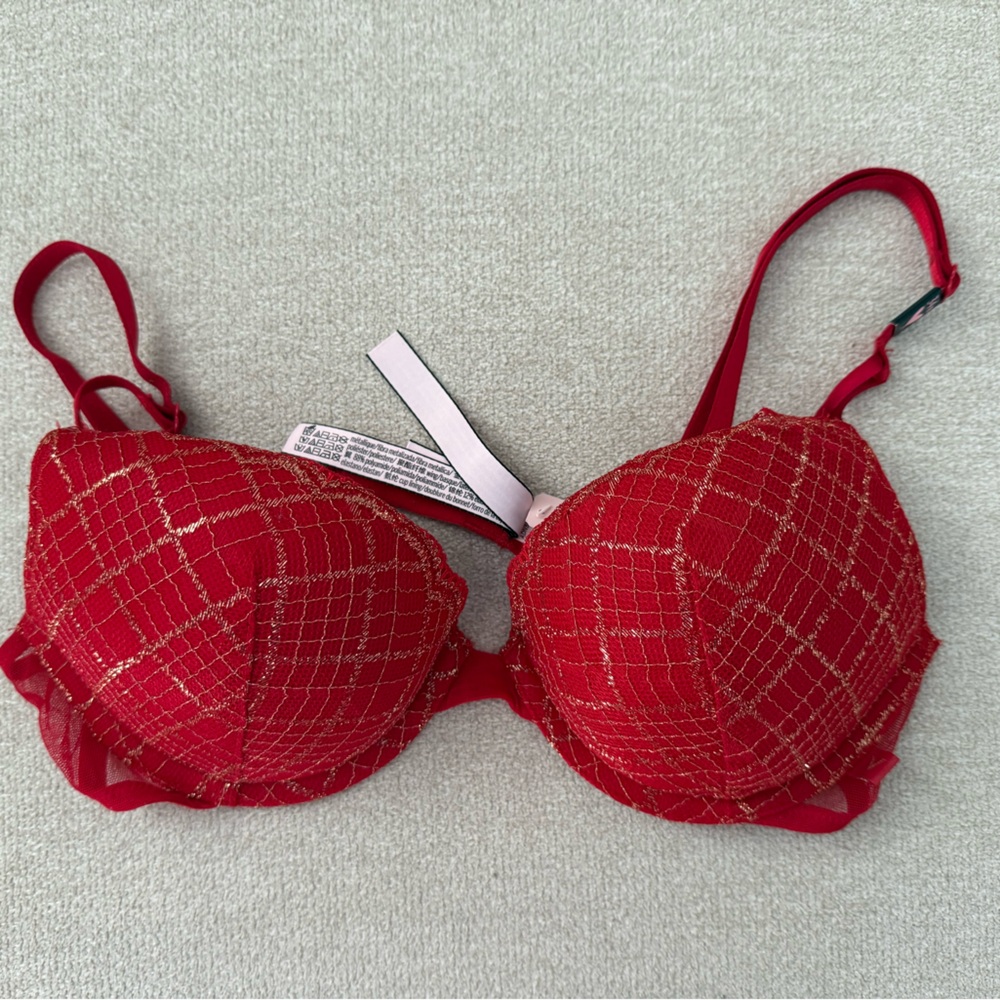 NEW!! Victoria Secret Red and Gold Bra
